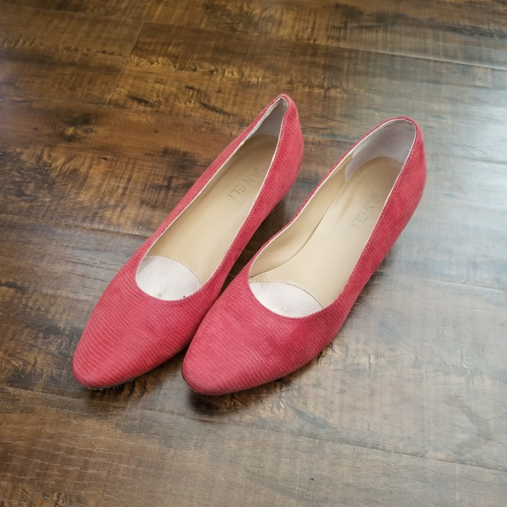 Vaneli Red Almond Toe Pumps Size 7